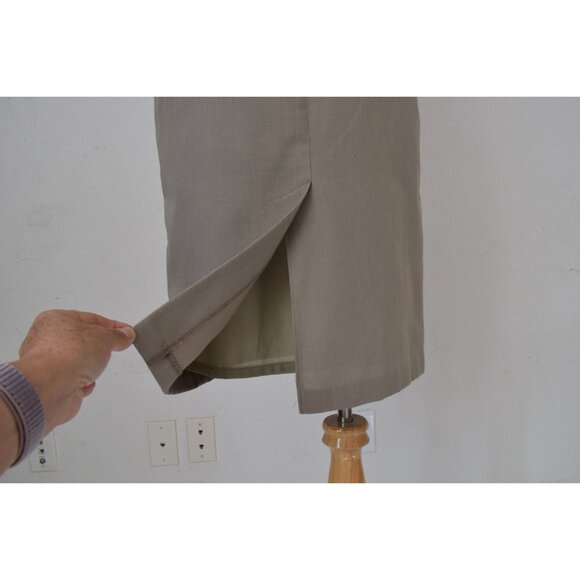 Vintage 90s Poly/Rayon Pale Olive Skirt size 8 | 26 waist - Picture 7 of 8